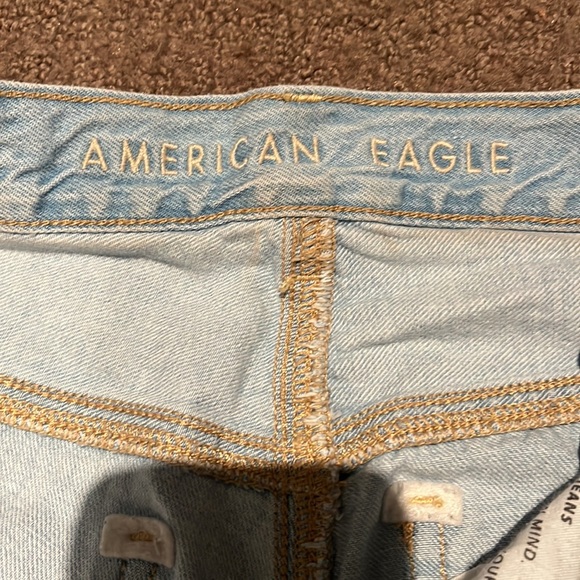 American Eagle ripped jeans size 00. Light denim colour. - Picture 4 of 4